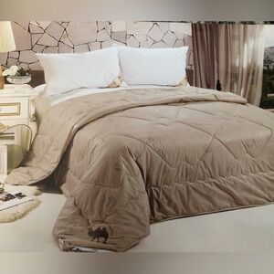 Devonshire Collection Cream  Camel Wool Comforter Size Queen